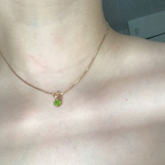 NWOT Green Pendant - Picture 4 of 4
